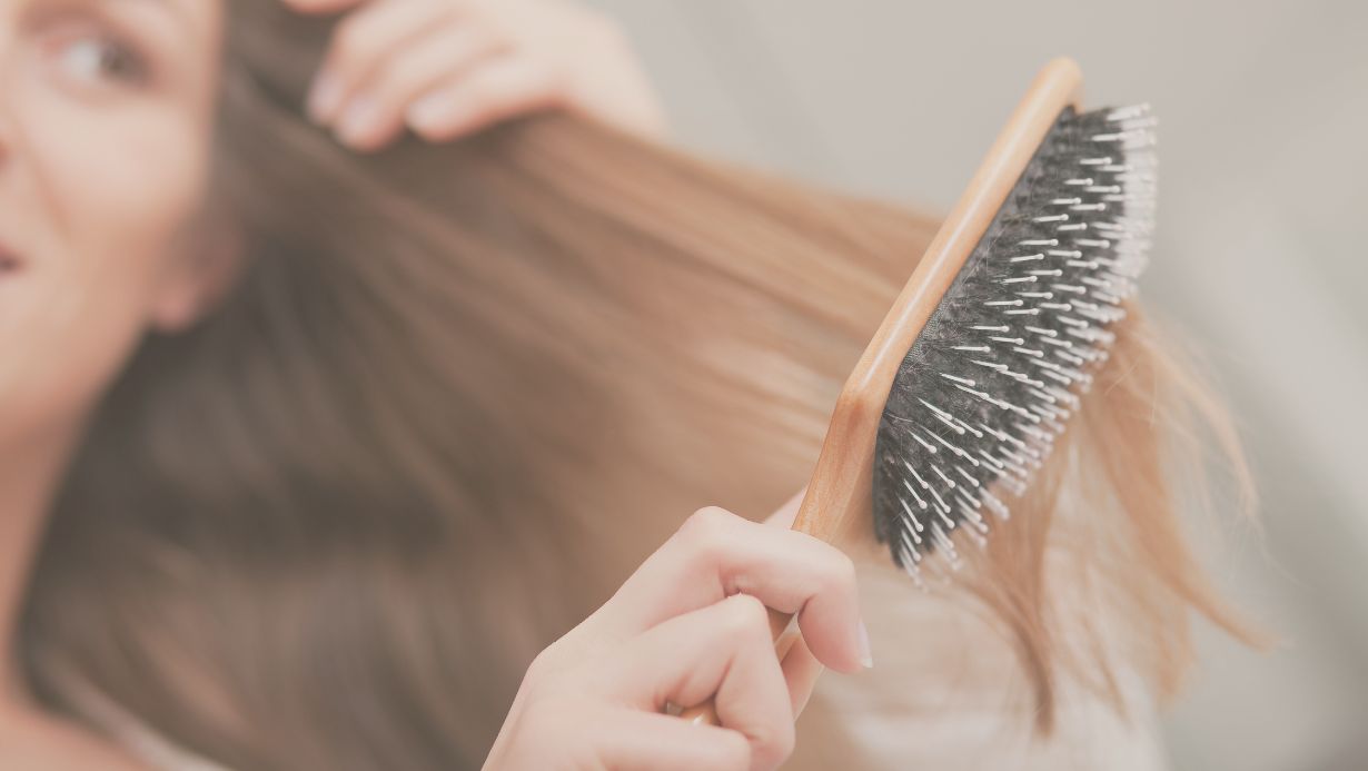 Diana-Welvaert-5 Reasons To Brush Hair & Scalp 2